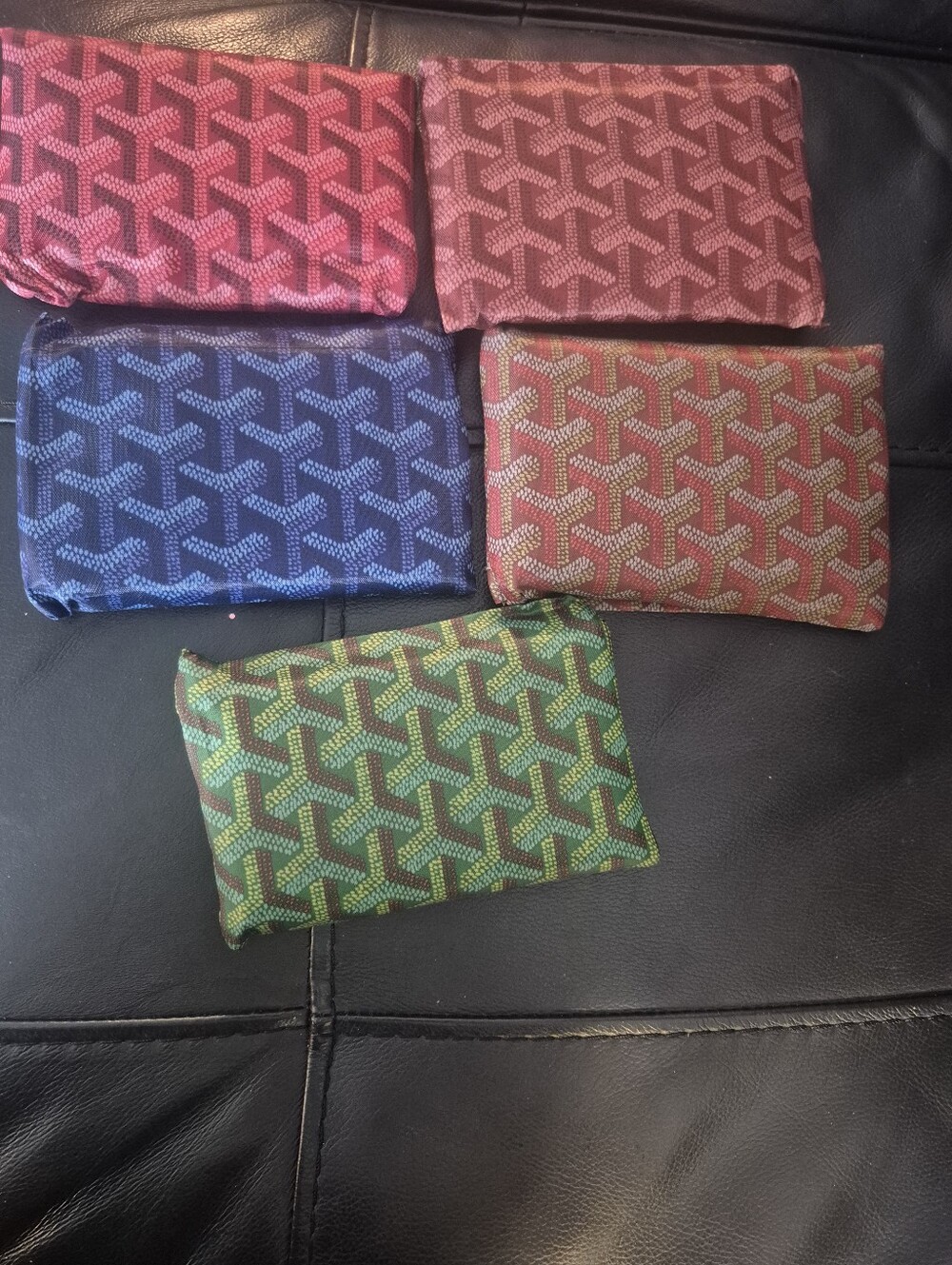 Green Geometric Print Tote Bag - Picture 2 of 3